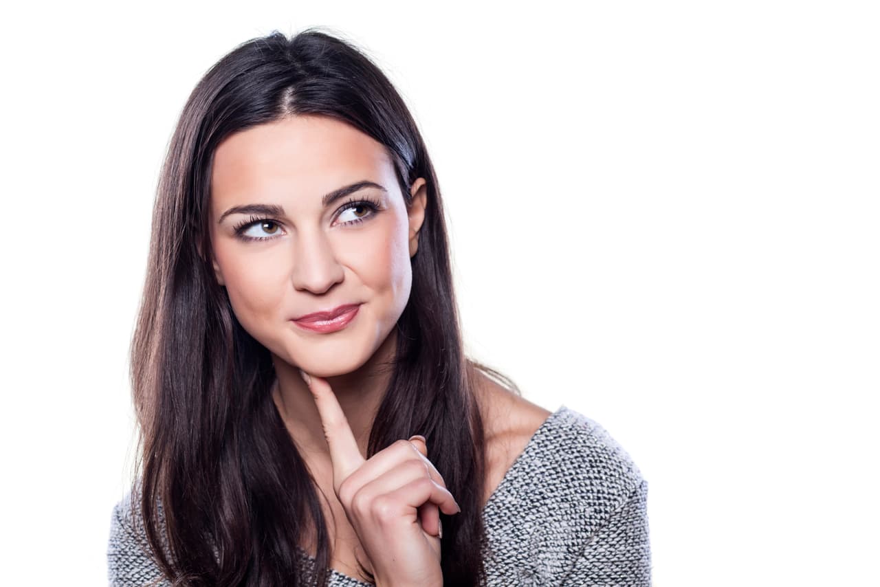 Uno de los primeros tips será que empezar a usar mascarillas para el cabello, porque así como tu cara sufre por la contaminación y los cambios de temperatura, para tu cabeza es igual. Es por eso que te vamos a recetar tres combinaciones increíbles, que además resultarán fantásticas para nutrir tu cabello.