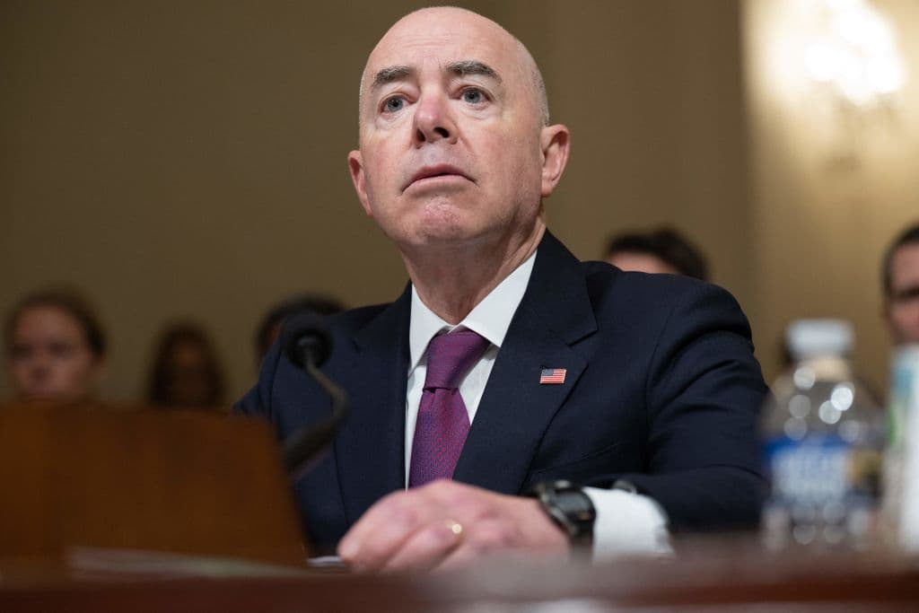 Republicanos en la Cámara Baja dan inicio formal al proceso de 'impeachment' contra Mayorkas 