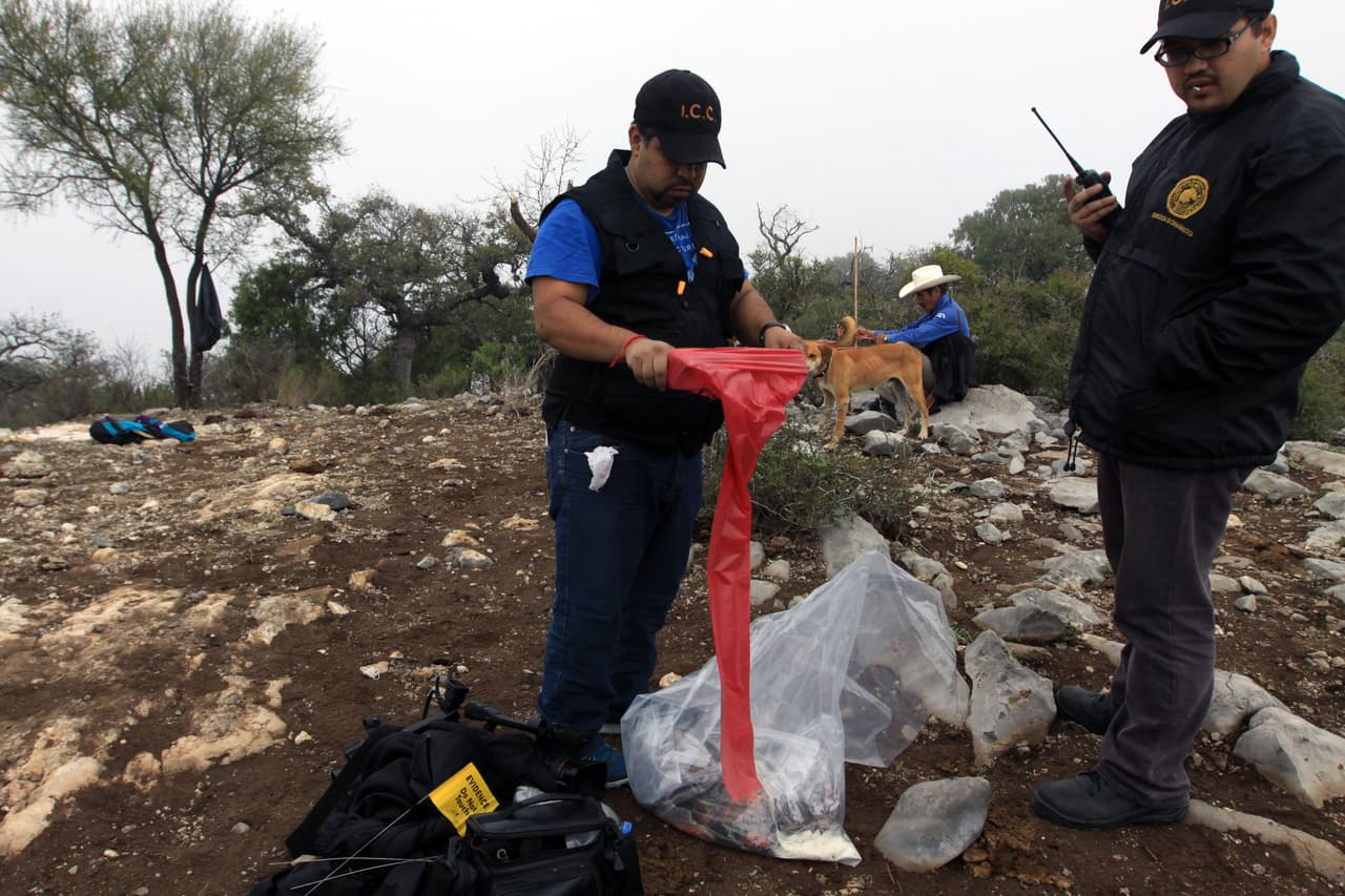 Sin embargo en las investigaciones descubrieron que los vestidos de la ‘Mariposa de Barrio’ quedaron intactos, al igual que una nota en una servilleta.