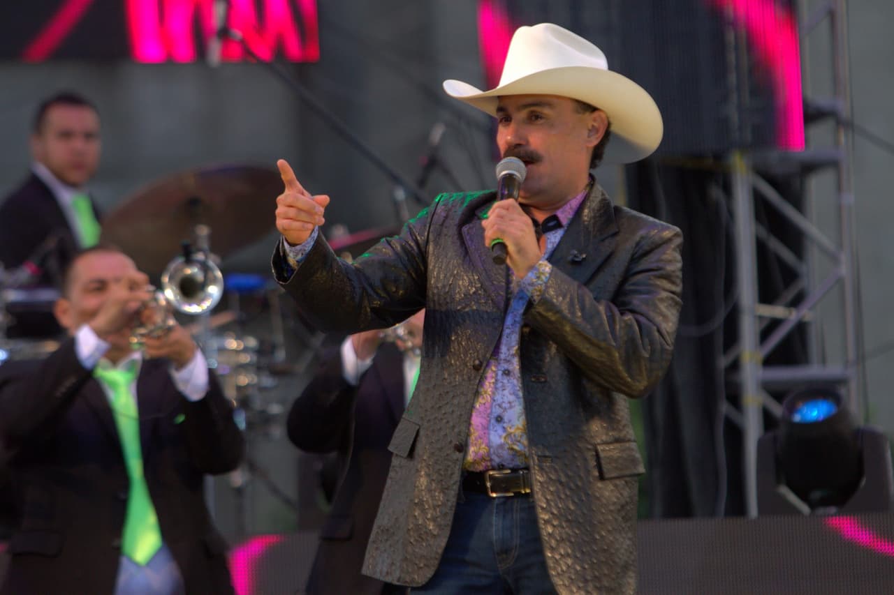 El Chapo de Sinaloa también llegó para ponerle ritmo a la fiesta.