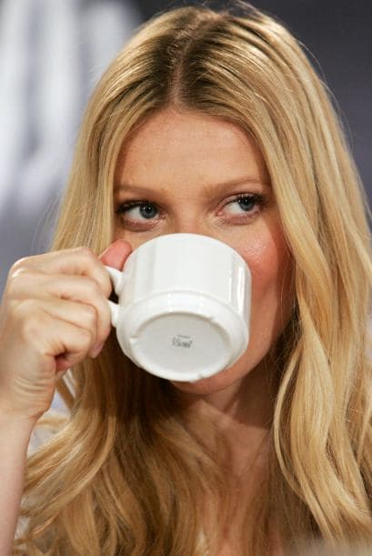Si de despertar se trata la reina de las bebidas es el café. Gwyneth Paltrow es una fanática.