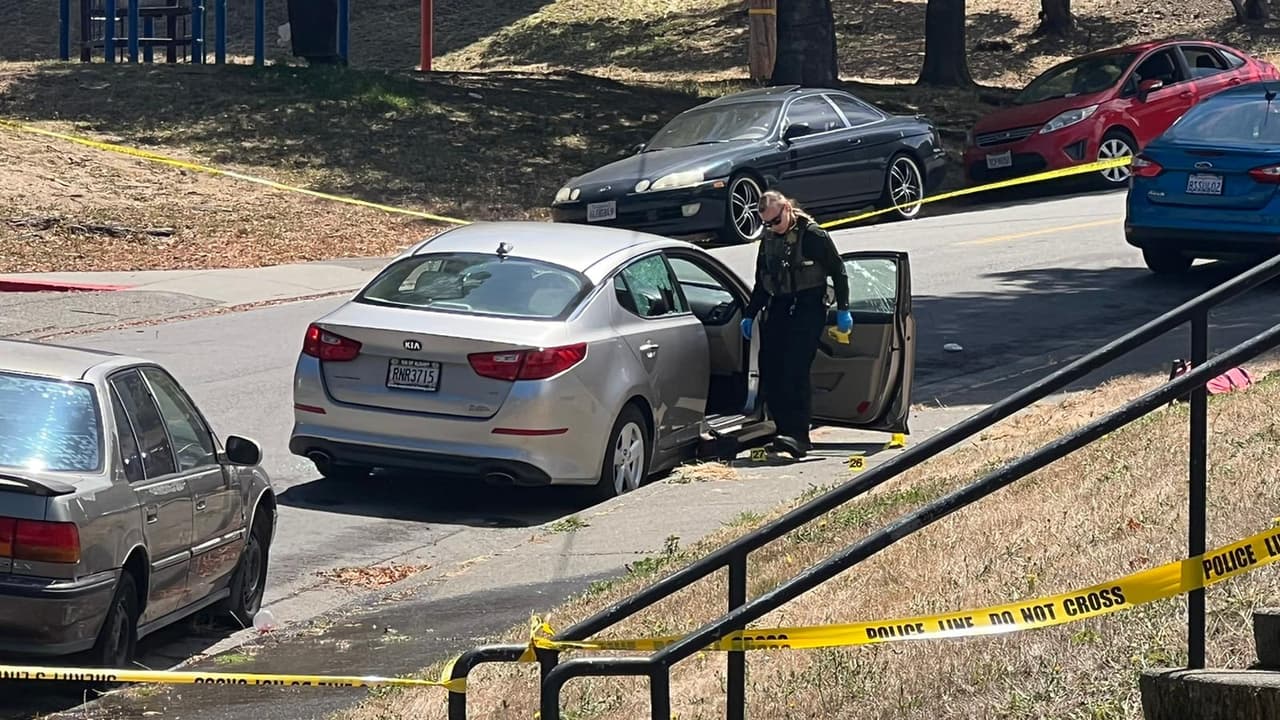 Un muerto y dos heridos deja tiroteo en el área de Cole Drive de la ciudad de Marín