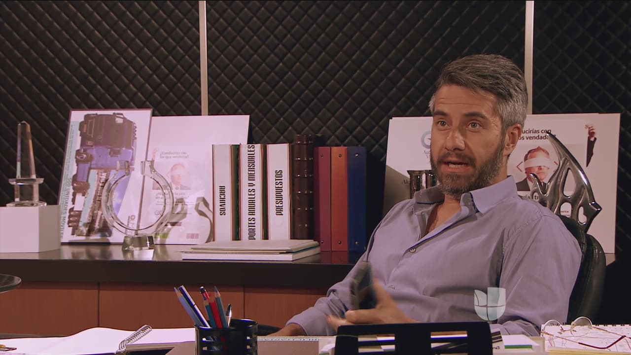 Sigue felizmente casado y goza de gran éxito en sus negocios de publicidad.