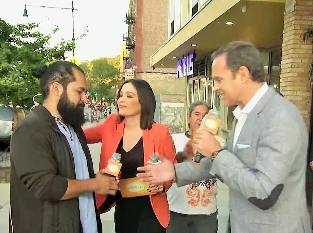 El heroísmo del hispano que se ha llevado los titulares nacionales conmovió a Karla y a Alan, por lo que lo recibieron ante las cámaras con los brazos abiertos.