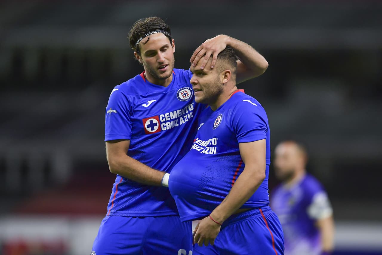 Recibió el esférico de frente a la portería y sacó un tiro colocado para darle vuelta al marcador.