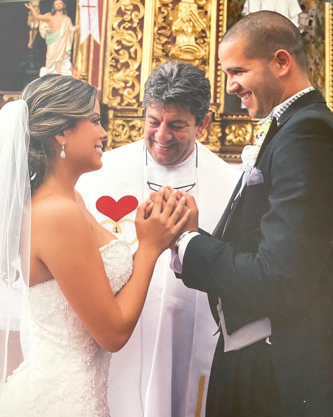 Este 12 de mayo, el experto en gastronomía de Despierta América, cumplió un año más de feliz matrimonio con Juliana.