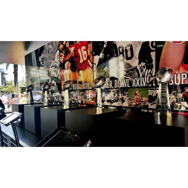 Usuarios compartieron sus fotos desde la plaza Justin Herman en San Francisco.