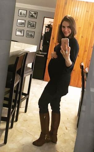 Elizabeth Valdez está muy emocionada porque la cuenta regresiva para convertirse en mamá está cerca de llegar a su final.