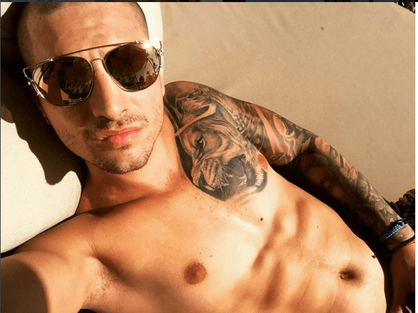 En serio que las chicas con él "No borran cassette".