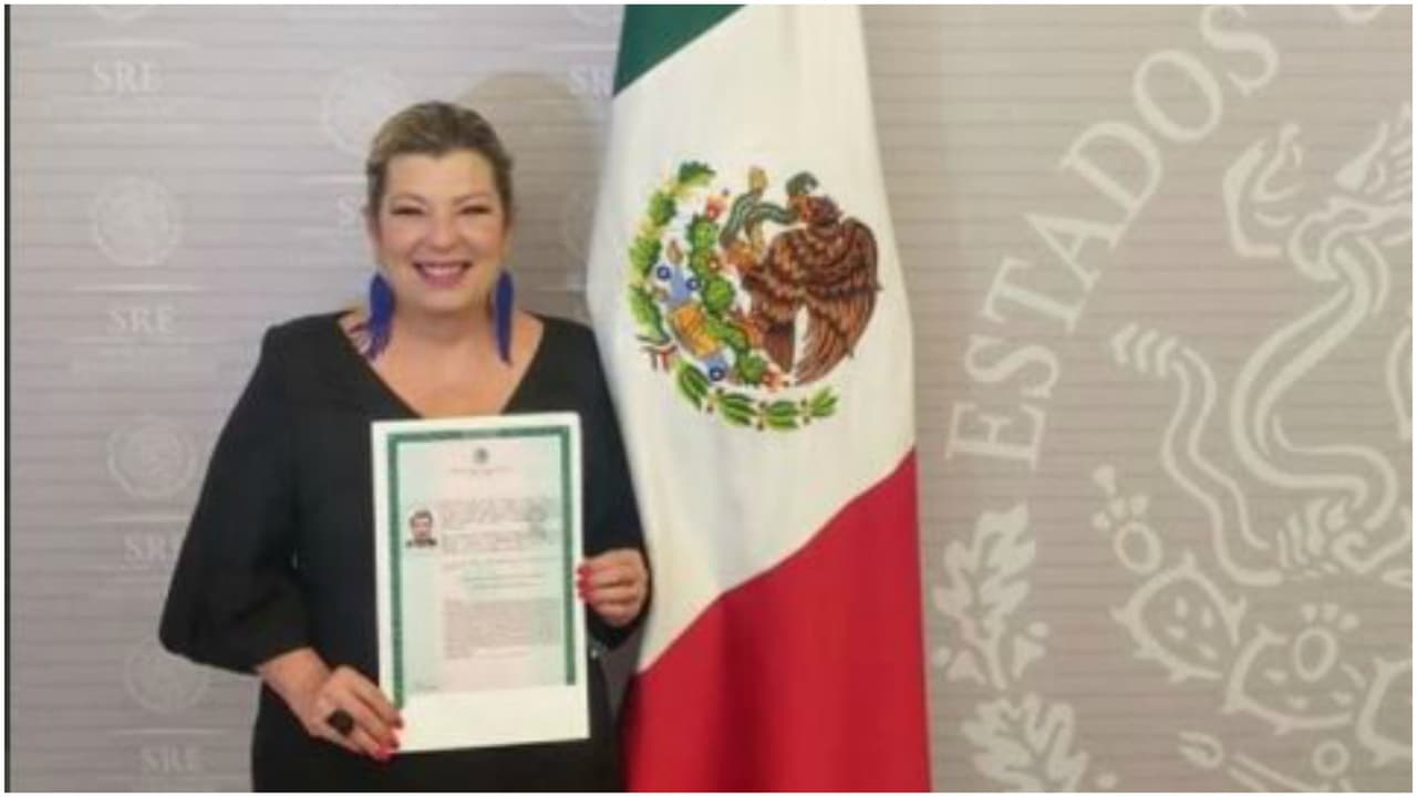 Ya es mexicana: Margarita 'La Diosa de la Cumbia' presumió en sus redes sociales su nueva nacionalidad