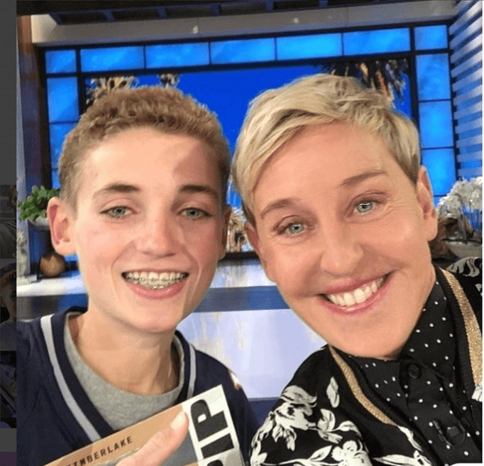 La conductora Ellen Degeneres fue de las primeras en invitarlo a su programa de televisión, donde lo sorprendió poniéndolo en contacto con Justin Timberlake. El famoso cantante le regaló boletos para su concierto en Boston, el próximo abril, donde espera saludarlo personalmente.