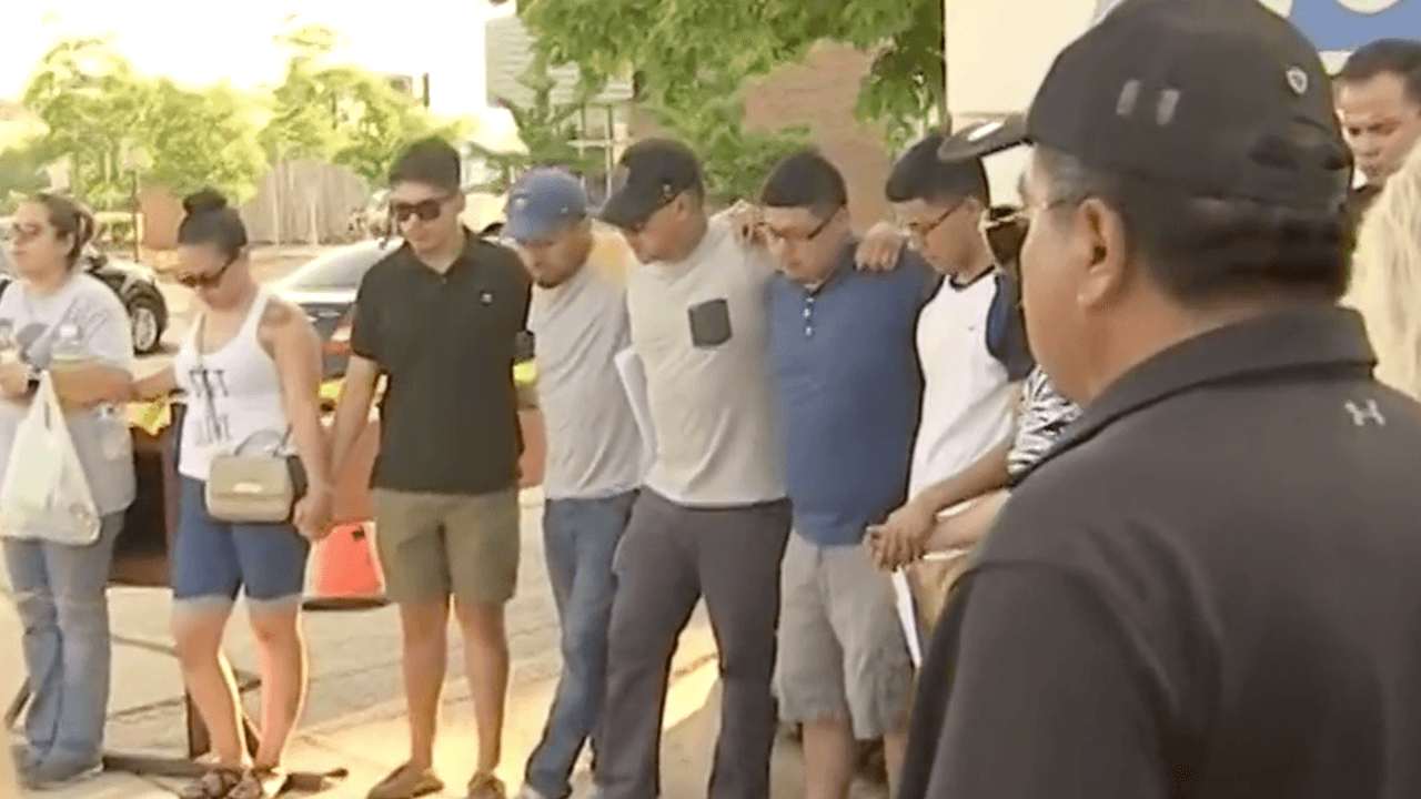 Su familia lo estuvo buscando durante días.