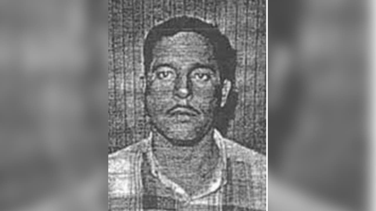 <b>Sergio L. Martinez Varela</b>, de nacionalidad mexicana. 
<b>Martínez es sospechoso de tráfico ilegal de drogas y lavado de dinero</b>. También, es parte de los fugitivos. Martínez Varela tiene conexiones a Mexico. Tiene ojos marrones, una estatura de 5'6'' y un peso de 140 libras.