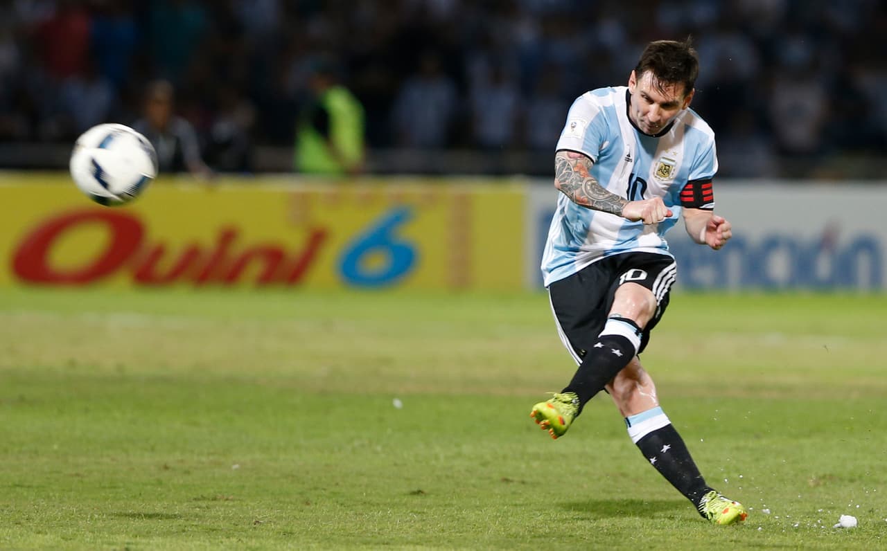 El dueño de Louis Vuitton, Bernard Arnault tiene una casita en una isla privada en las Bahamas, por la que pagó 31 millones de dólares. 'La Pulga' podría comprarse dos de esas casitas y le queda para pagar el mantenimiento de las mismas.