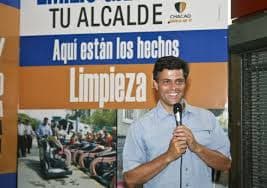 En el año 2008 decidió postularse a la alcaldía de Caracas pero el régimen de Hugo Chávez, ante el liderazgo que había cosechado López, lo inhabilita para optar a cargos públicos hasta el 2014.