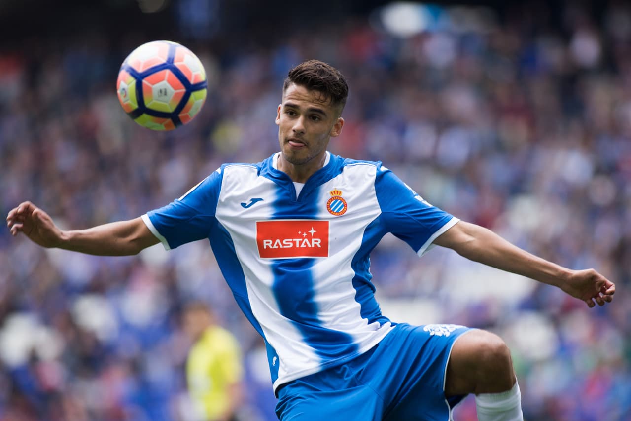Mexicano Diego Reyes vs costarricense Celso Borges, el duelo destacado del Espanyol ante Deportivo