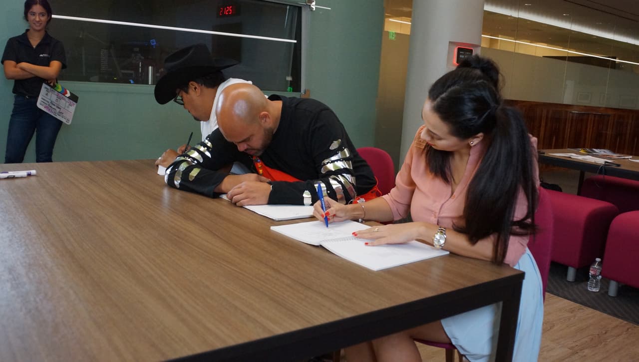 En fotos: como niños El Bueno, La Mala y El Feo volvieron a la escuela