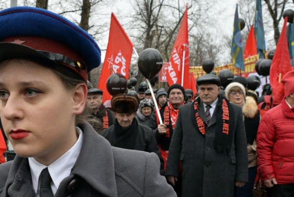 Pese a que no se ha producido ningún incidente durante la marcha, un diputado ucraniano que se había desplazado a Moscú para asistir al acto, Alexei Goncharenko, fue detenido por la policía antes del inicio de la manifestación.