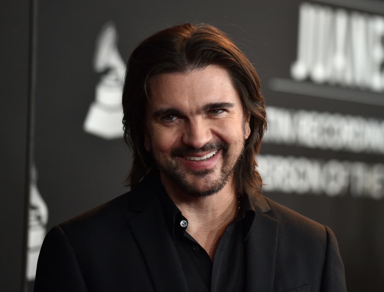 "Él ha estado muy emocionado estos dos meses", dijo su esposa, "y muerto de curiosidad porque todo el programa será una gran sorpresa para él".