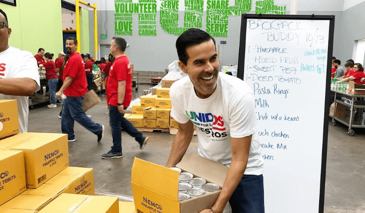 Acompáñanos en la celebración del Día del Servicio y colabora con nosotros en brindar alimentos a quienes más lo necesitan.