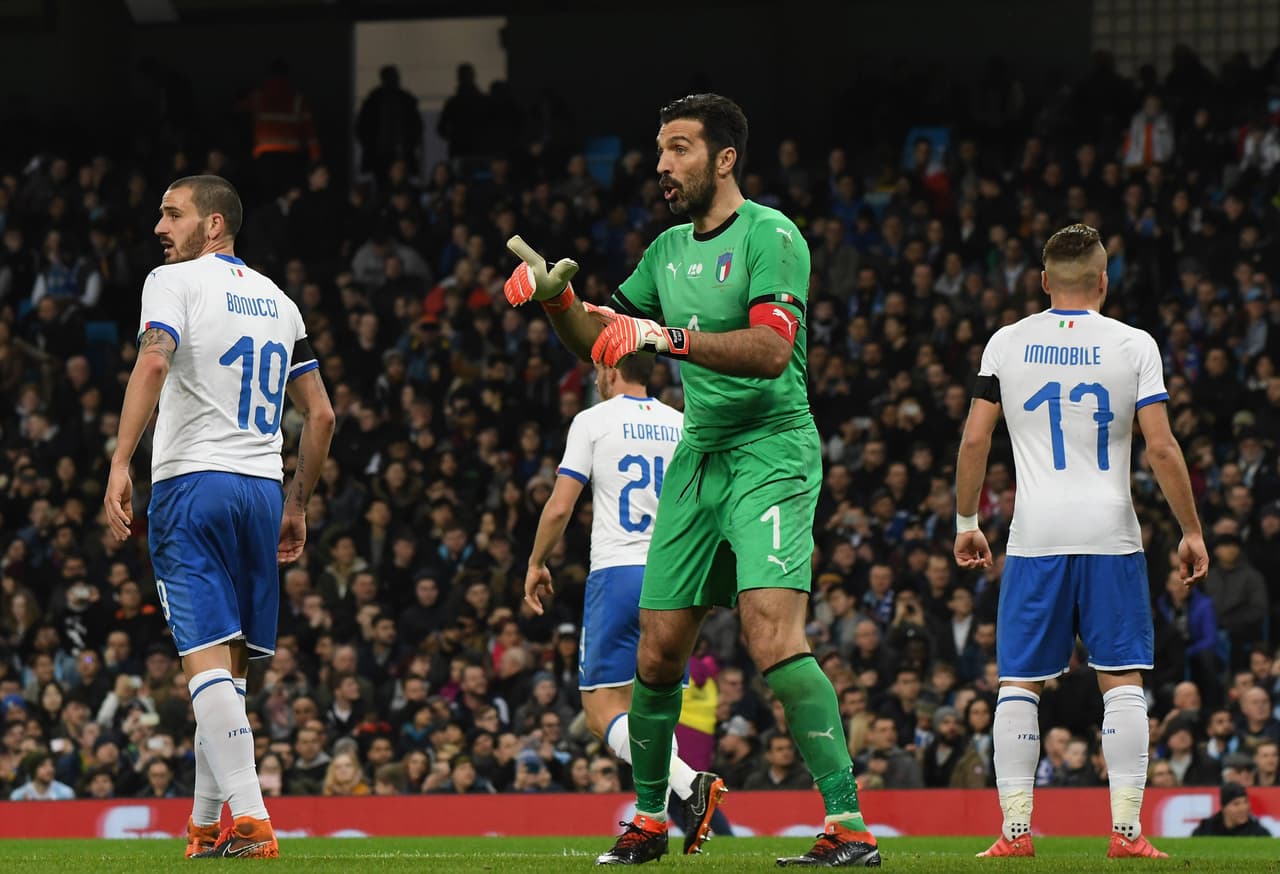 Gianluigi Buffon: el arquero de la Selección de Italia es uno de los grandes ausentes del Mundial de Rusia 2018. Los italianos se quedaron sin pasaje para la Copa del Mundo al quedar eliminados por Suecia en el repechaje europeo.