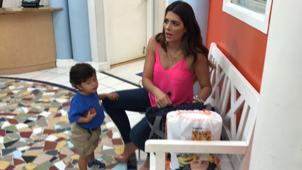 Catalina revisó varias veces la maleta que le preparó a Joshua para su estancia en el day care.