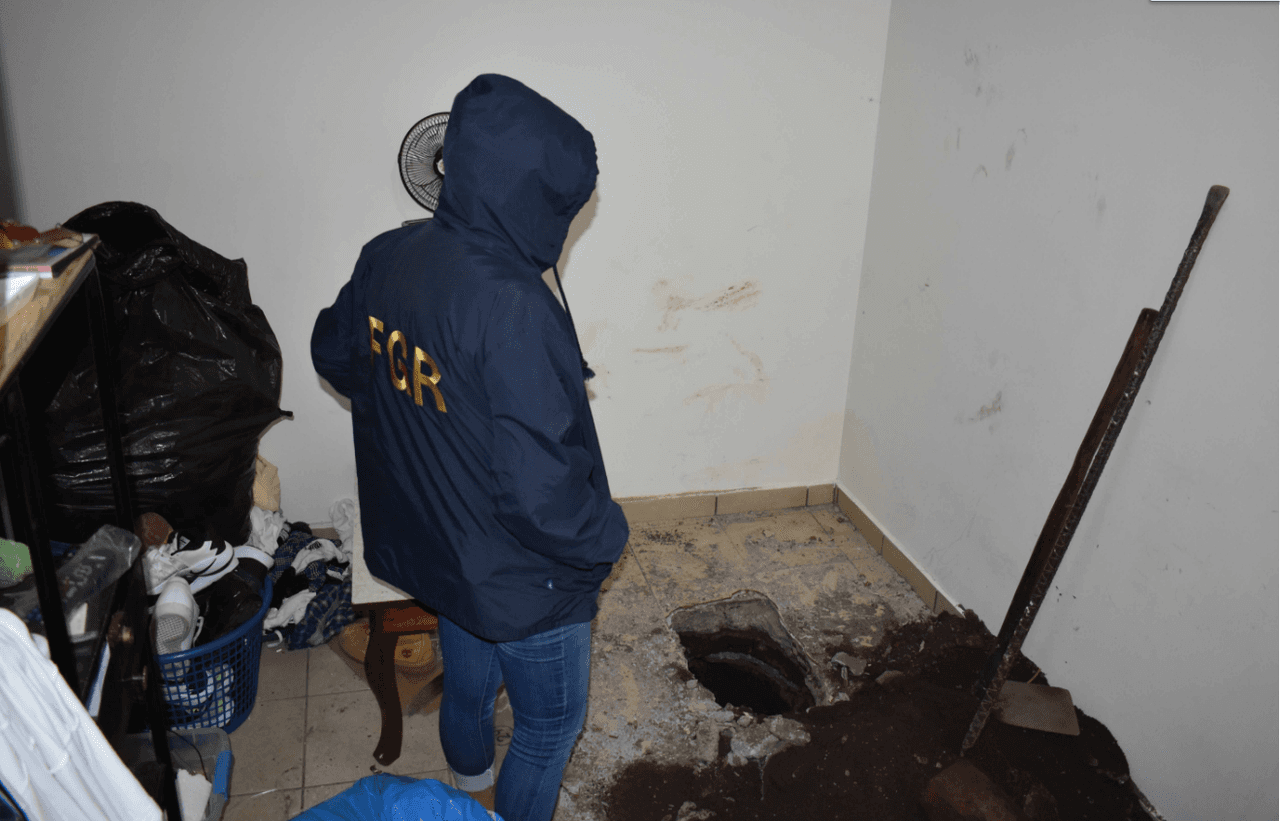 Carlos Ramos Mancía, conocido como 'El Flaco de Santa Tecla', pasó de ser un un simple vendedor de pollos, a un líder de la poderosa Mara Salvatrucha. Este domingo, las autoridades de El Salvador lo detuvieron acusándolo de ser el administrador de las finanzas de la MS-13 en Santa Tecla, una ciudad de más de 130,000 habitantes del país centroamericano.