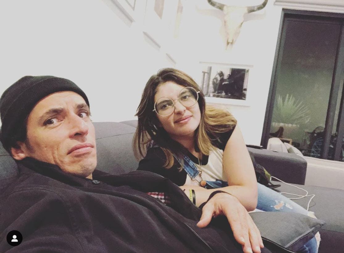 El actor de la serie 'Ingobernable' tiene otra hija además de Lúa y Luka. 
<b><a href="https://www.univision.com/famosos/alberto-guerra-muestra-lo-grande-que-esta-su-hija-mayor-la-que-tuvo-antes-de-casarse-con-zuria-vega-fotos">Penélope</a>, </b>de 19 años, es su primogénita, a quien tuvo en una relación anterior.