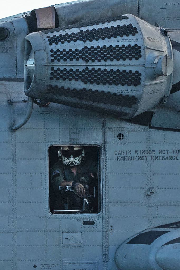 Como parte de los ejercicios en la antigua base
<b>Roosevelt Roads, en Ceiba</b>, la Marina cuenta con
<b>el helicóptero Sikorsky CH-53K King Stallion, </b>el más grande y potente en cuanto a
<b>transporte de carga pesada</b>. Su valor se estima en 80 millones de dólares.