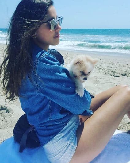 Mila es el nombre de su perrita.