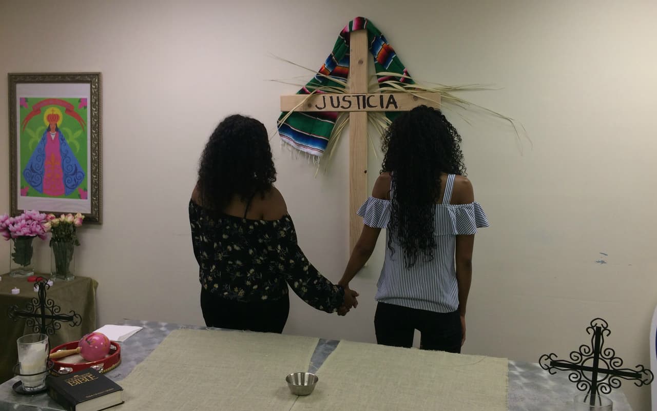 Dos hermanas hondureñas se juegan su futuro en Estados Unidos en la era Trump