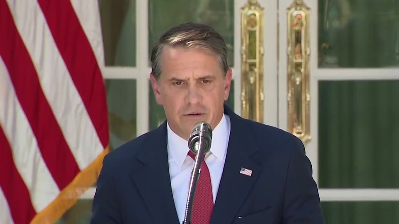 "No podemos perder la carrera de IA contra China": Todd Blanche, Fiscal General de EEUU