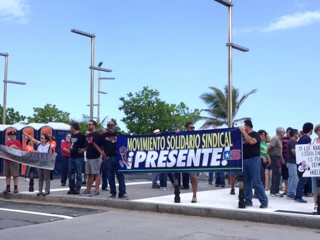Miles de ciudadanos se reunieron en las calles del Viejo San Juan en rechazo al organismo propuesto por el liderato republicano para enfrentar la crisis económica de la isla.