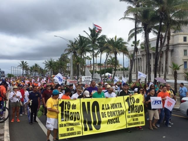 Miles de ciudadanos se reunieron en las calles del Viejo San Juan en rechazo al organismo propuesto por el liderato republicano para enfrentar la crisis económica de la isla.