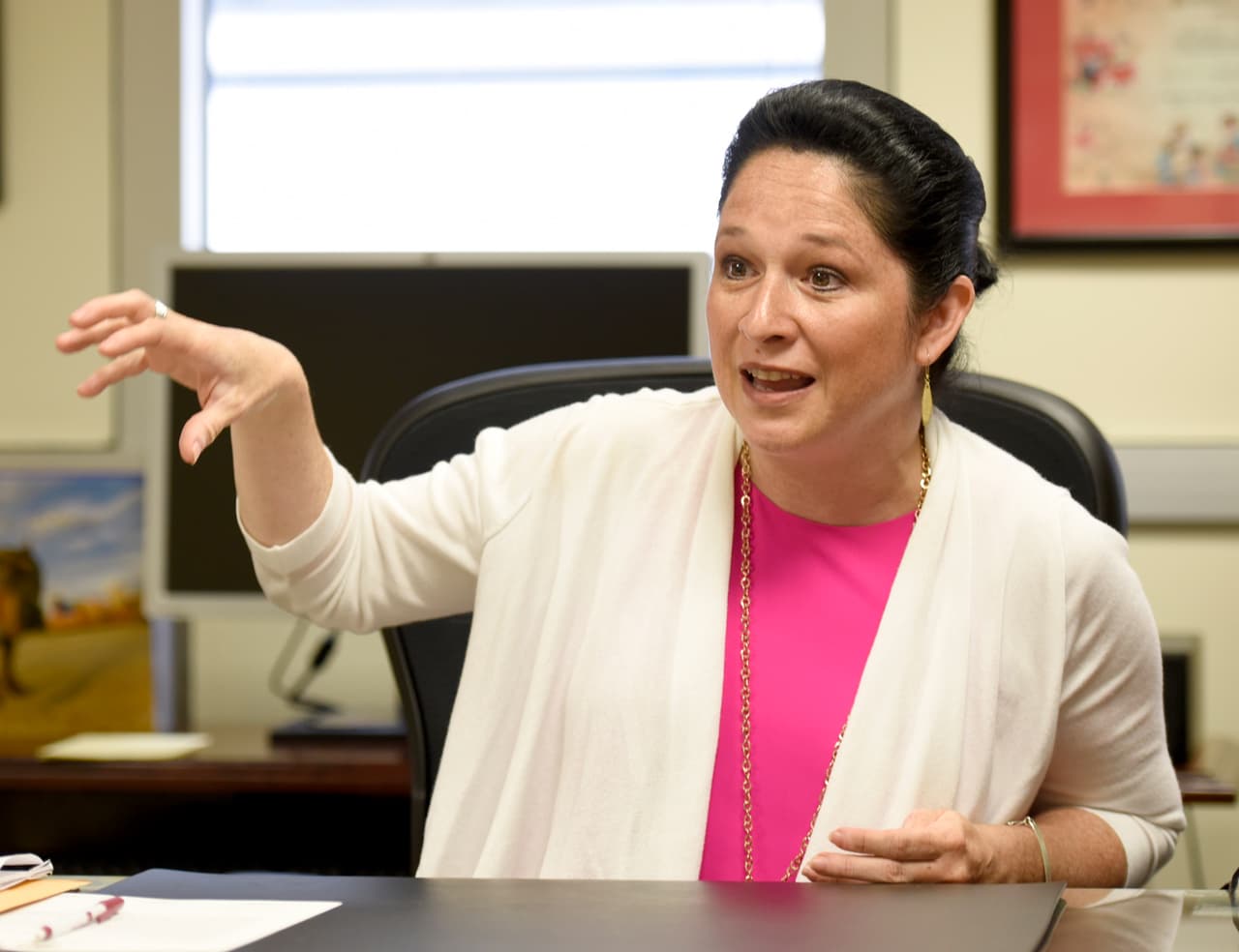 "Gracias, Dios, por este día. Gracias, Estados Unidos, por elegir un nuevo liderazgo. Hoy mi corazón está lleno. ¡Felicitaciones al presidente Joe Biden y a la vicepresidenta Kamala Harris".
<b>Controladora de Illinois, Susana Mendoza.</b>