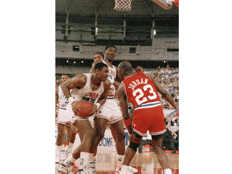 De 1985 a 1989 los diseños fueron clásicos, con estrellas en los costados y, definitivamente, algo único. Los mejores jugadores fueron: Ralph Sampson, Isiah Thomas, Tom Chambers, Michael Jordan y Karl Malone.