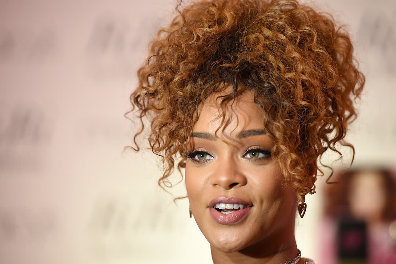 Tan linda e inteligente, ¿quién lo creería?