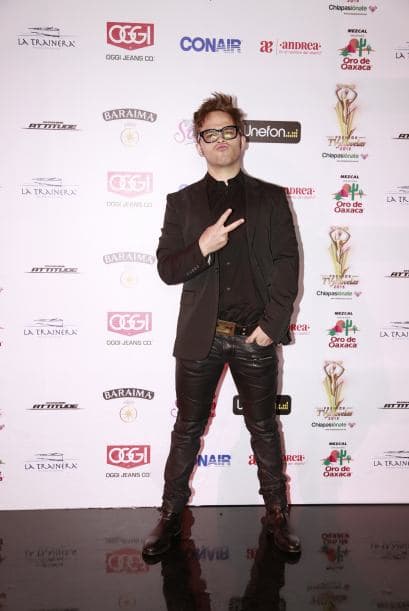 Yurem y su carisma bastaron para seducir a las jóvenes asistentes.