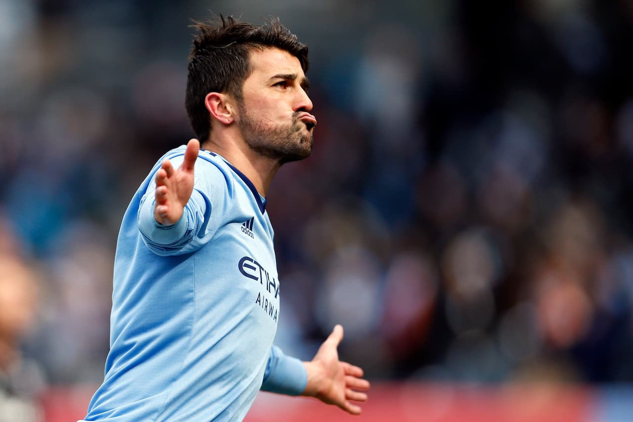 Además de ser un crack, David Villa es todo un especialista en goles 'de larga distancia'