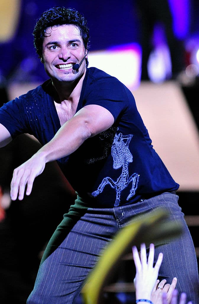 Su debut en el cine fue en 1995 como protagonista de la película puertorriqueña ‘Linda Sara’. Después protagonizó la telenovela mexicana ‘Volver a Empezar’ junto a la cantante Yuri y, en 1998, protagonizó junto a Vanessa Williams la película ‘Baila conmigo’. 
<br>
<br>Está casado con la abogada venezolana Marilisa Moronese y tienen tres hijos, Lorenzo e Isadora Sofía. La familia en muy seguida en redes sociales.