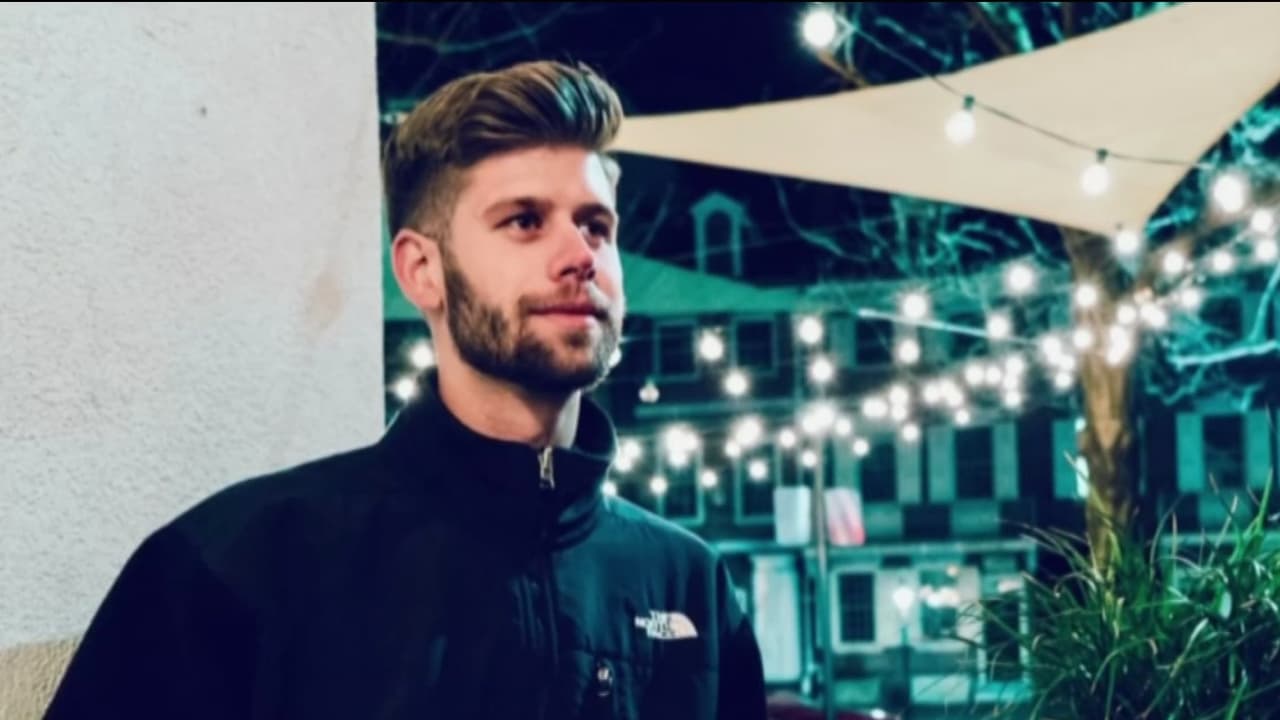 Rob Lawless, el joven que busca conocer a 10 mil amigos alrededor del mundo