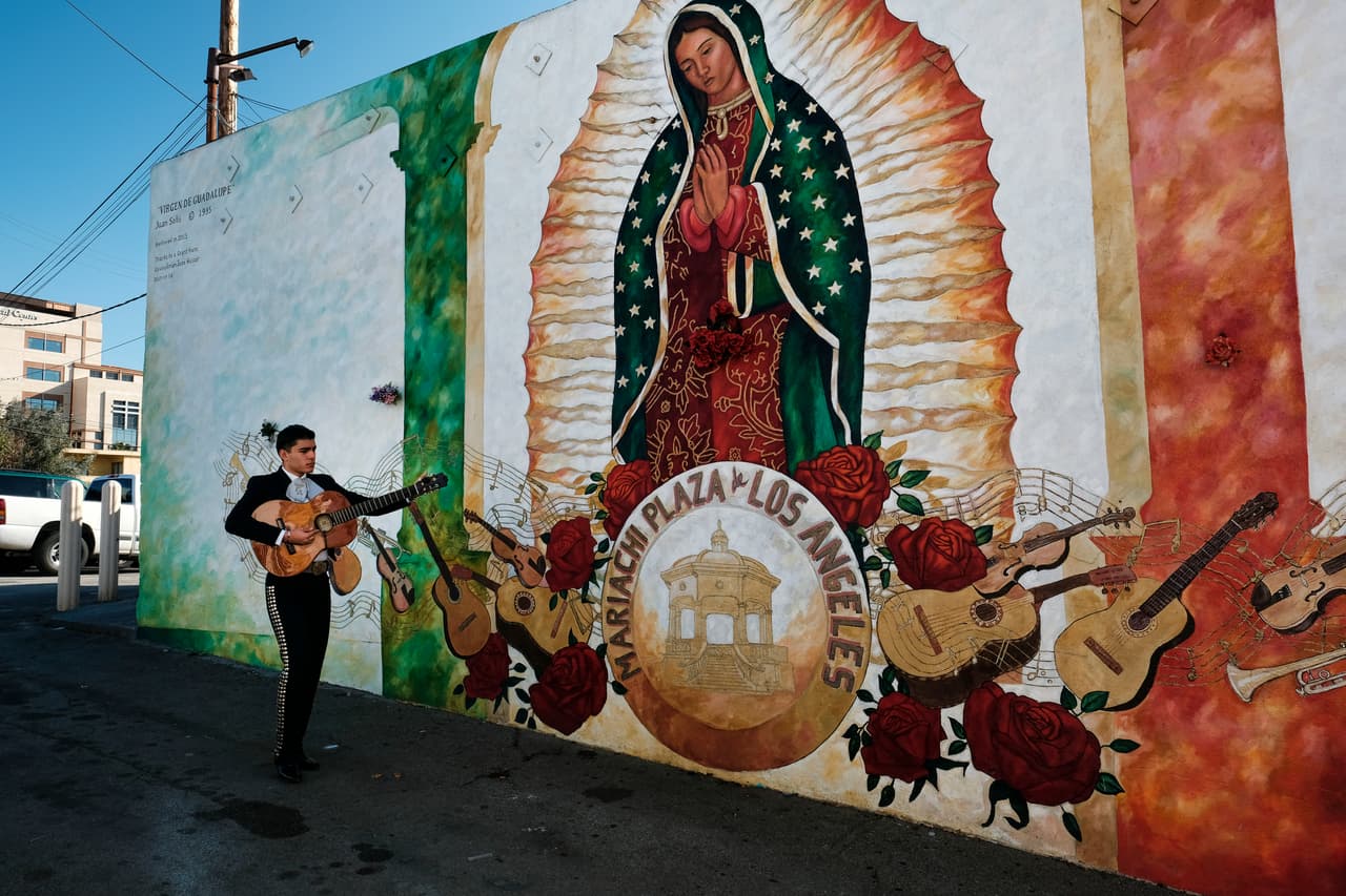 Músicos del alrededor del país se congregaron en Boyle Heights para festejar el Festival de Santa Cecilia.
