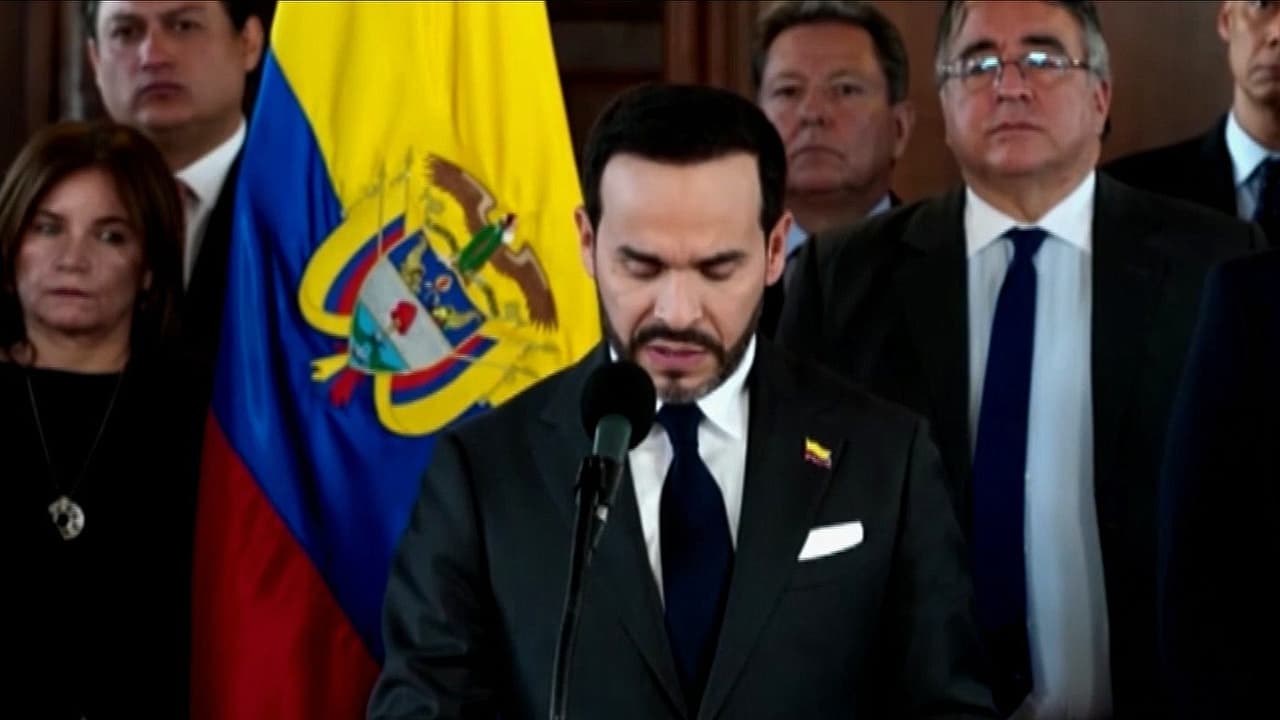 De la Espriella ofrece disculpas por actos religiosos durante su toma de posesión; su discurso genera polémica