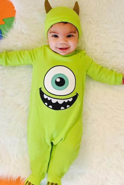 Alejandra no aguanta la emoción de celebrar la primera navidad de su hijo Matteo de casi 9 meses. Mira las fotos más cute de Matteo, un bebé tan stylish como su mamá.