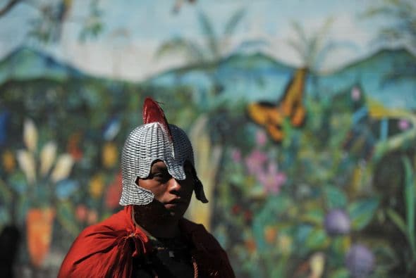 Cada congregación utiliza su imaginación para crear la escenificación más parecida a Jerusalén.