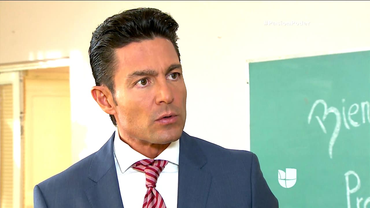 Eladio no va a permitir que pienses en otro hombre.