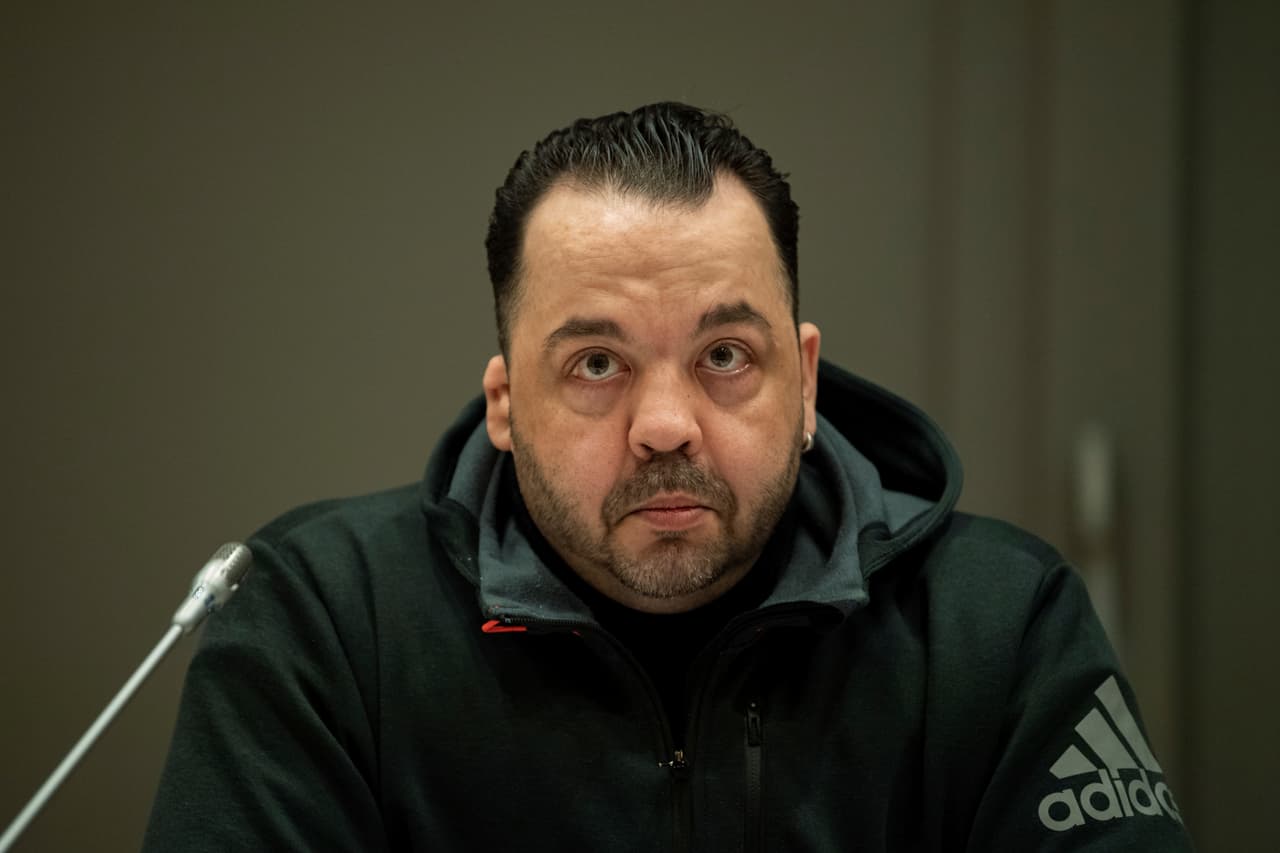 El enfermero que mató al menos 85 pacientes "por aburrimiento" es condenado a cadena perpetua