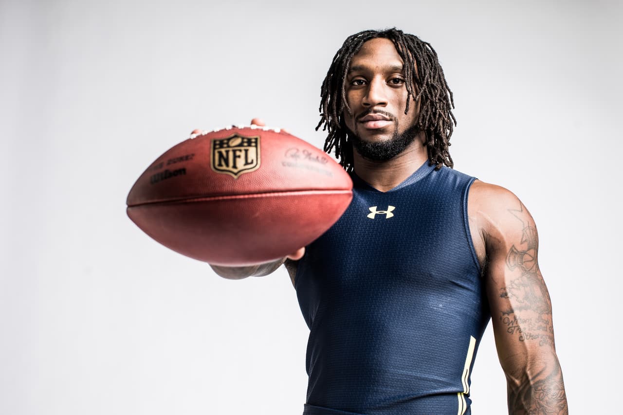 <b>15 MALIK HOOKER | S Indianapolis Colts</b>
<br>Universidad: Ohio State
<br>Estatura: 6’1’’
<br>Peso: 206 libras
<br>
<br>Destacar: Hooker era un atleta en la división I del baloncesto al salir de la secundaria y comenzó apenas su cambio de deporte y posición cuando llegó a Ohio State.
<br>
<br>Resumen: Domina de lado a lado a los frontales y cuenta con excelentes instintos en el juego de pase, pero necesita mejorar jugando cerca de la línea.
<br>
<br>Conclusión: Por tercera vez en las últimas cuatro temporadas, los Buckeyes han tenido varias selecciones de primera ronda.