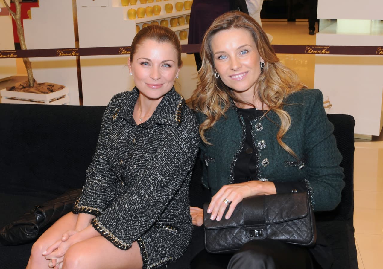 <b>Ludwika y Dominika Paleta</b>
<br>Las hermanas son originarias de Cracovia, Polonia. Cuando Ludwika tenía dos años y Dominika ocho, se mudaron a la Ciudad de México porque su padre —quien era violinista— recibió una oferta de trabajo.