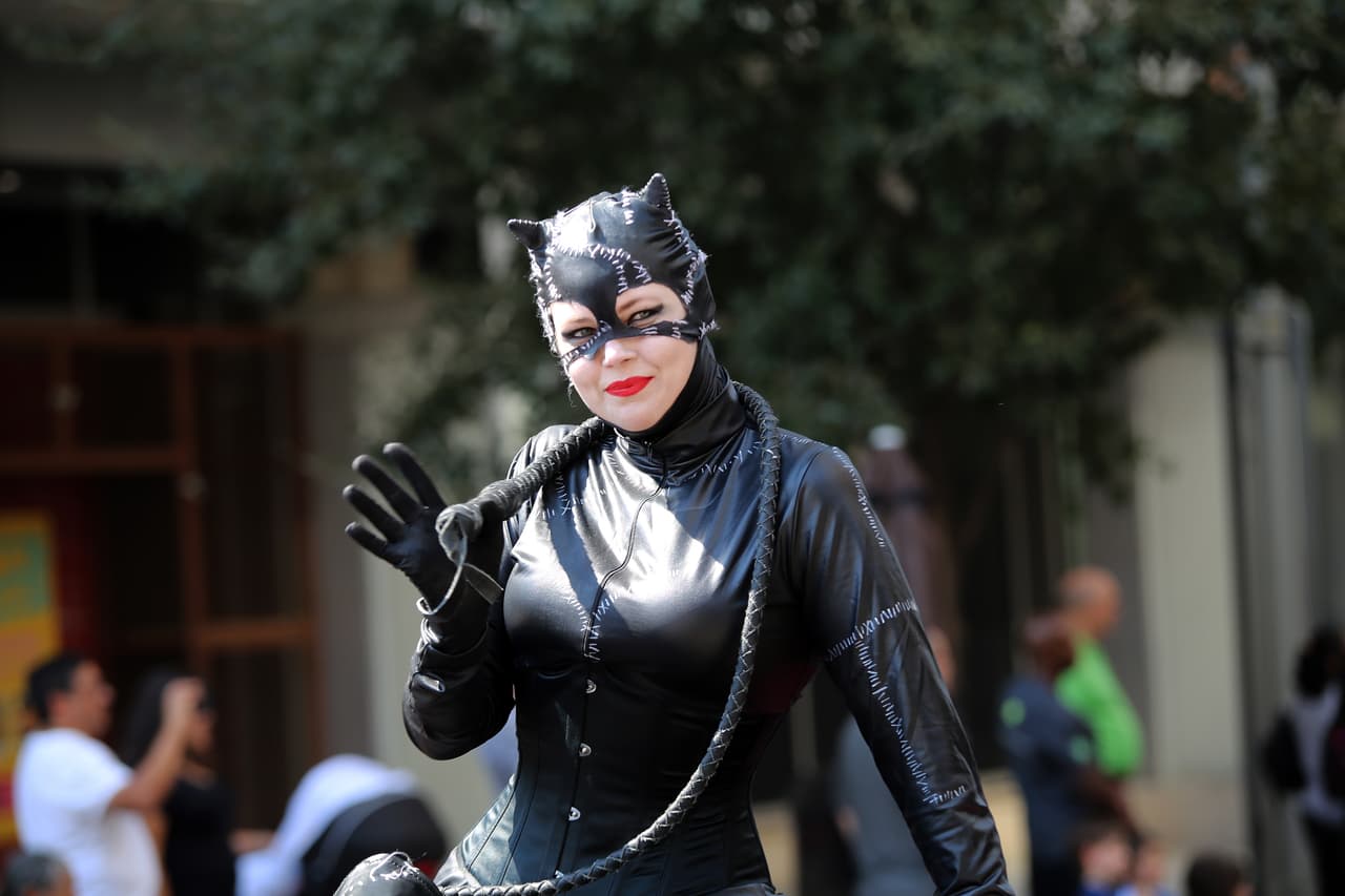 Dallas se pintó de música y fiesta en el inicio a esta gran feria